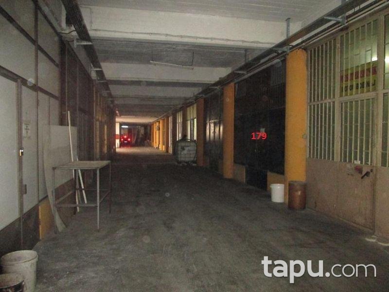 İstanbul Küçükçekmece Sefaköy İşmerkezinde 70 m2