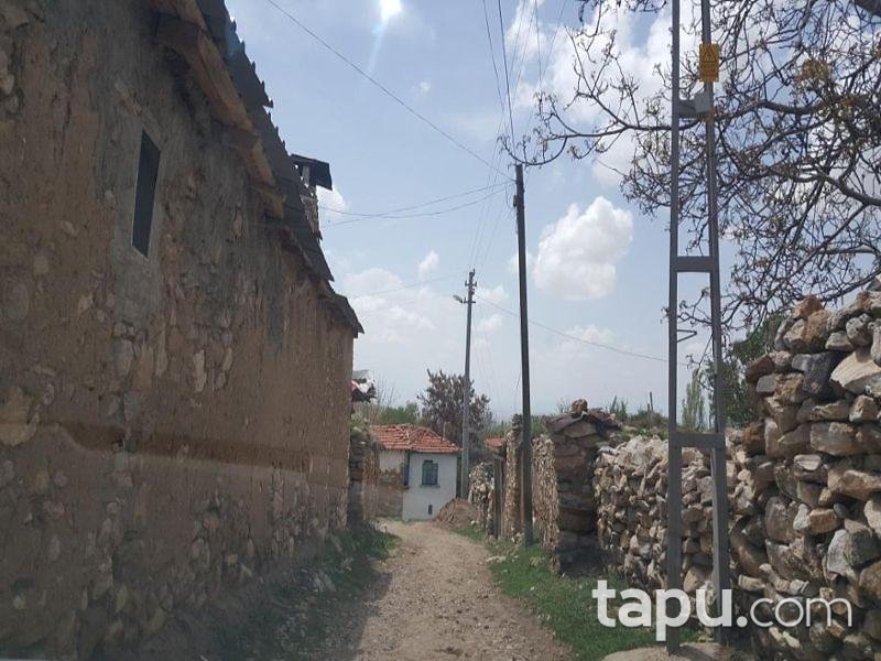 Eskişehir Sivrihisar İstikbalbağı Mahallessinde 30 m² Kargir Bina