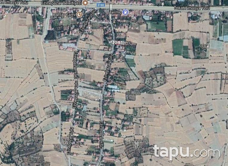Amasya Merkez Ezinepazar Köyünde 144 m2 Kargir Ev ve Tarla