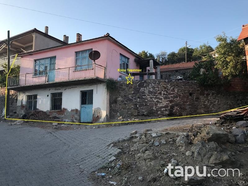 Balıkesir Ayvalık Çamoba Mahallesinde Kargir Ev