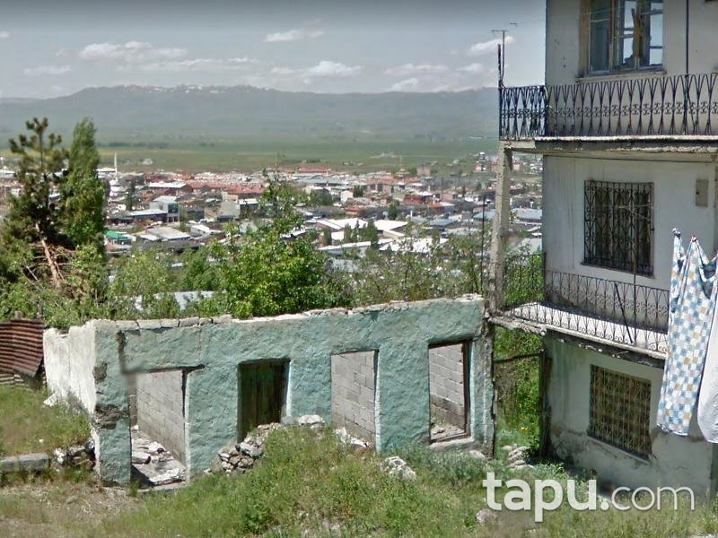 Erzurum Yakutiye Kurtuluş Mahallesinde 3 Katlı Bina