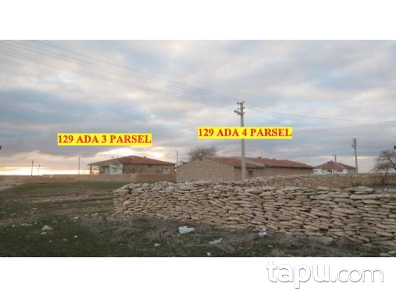 Nevşehir Kozaklı Akpınar Köyü 100 m2 Ev ve Arsa