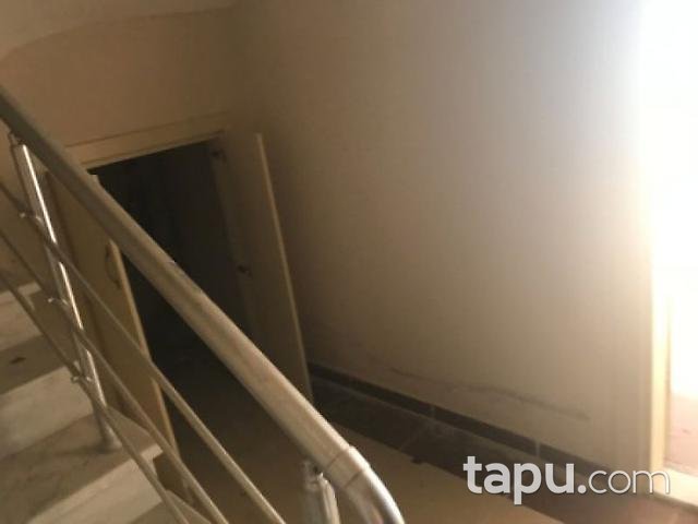 Aydın Kuşadası Soğucak Mahallesinde 296m2 Tripleks Daire
