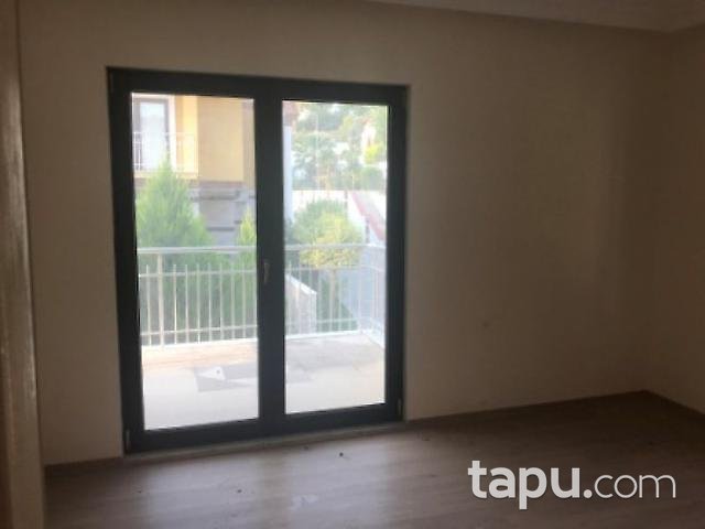 Aydın Kuşadası Soğucak Mahallesinde 296m2 Tripleks Daire