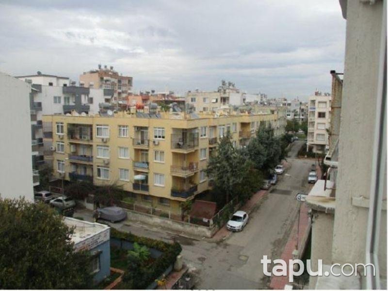 Mersin Yenişehir Palmiye Mahallesinde 4+1 135 m2 Daire