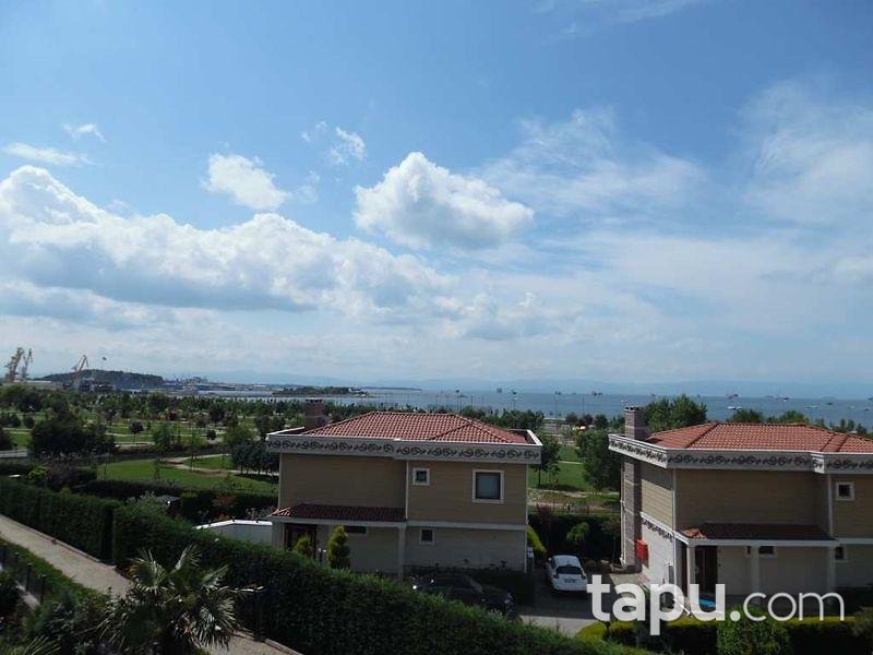 İstanbul Pendik Kaynarca Mahallesinde Natamam Hisseli Dubleks Villa