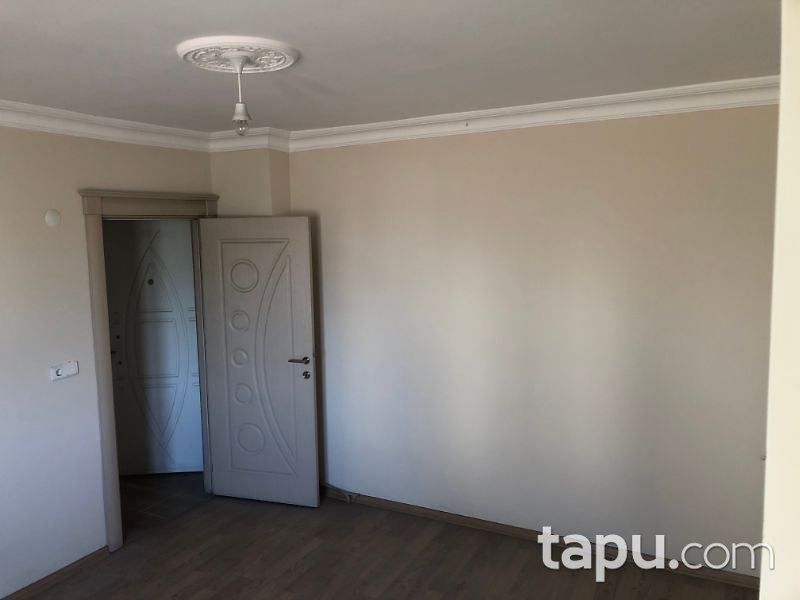 İstanbul Sultangazi Uğur Mumcu Mahallesinde 160 m2 4+1 Dubleks Daire
