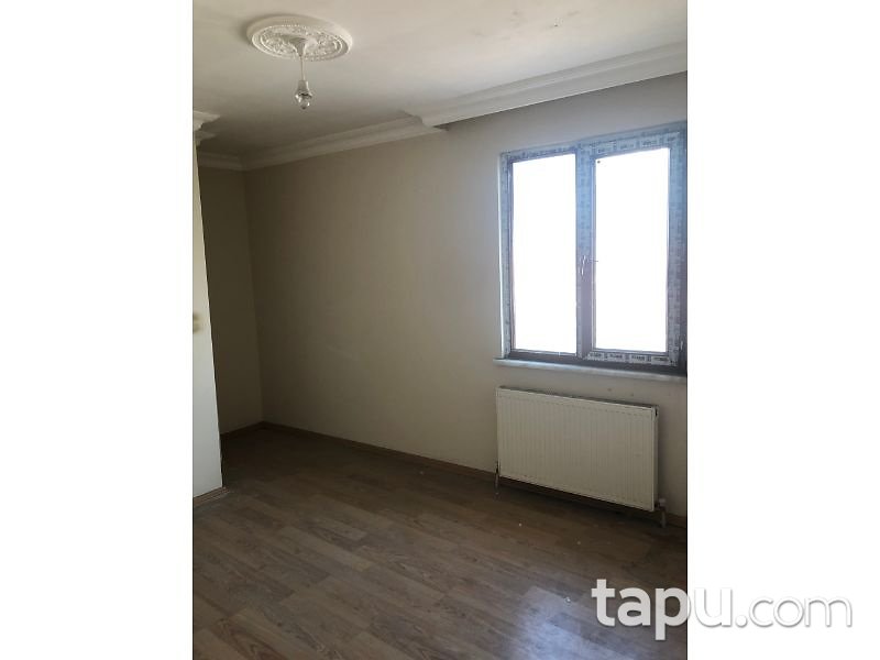 İstanbul Sultangazi Uğur Mumcu Mahallesinde 160 m2 4+1 Dubleks Daire