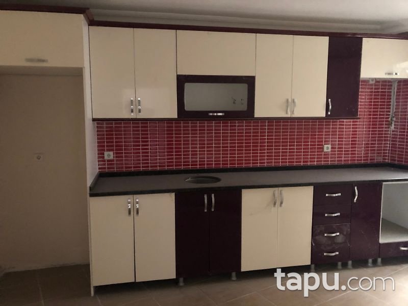 İstanbul Sultangazi Uğur Mumcu Mahallesinde 160 m2 4+1 Dubleks Daire