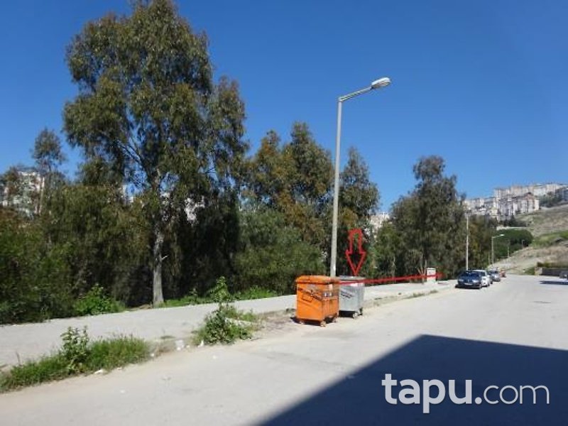 İzmir Çiğli Esentepe Mahallesinde Hisseli 1 m2 İmarlı Arsa