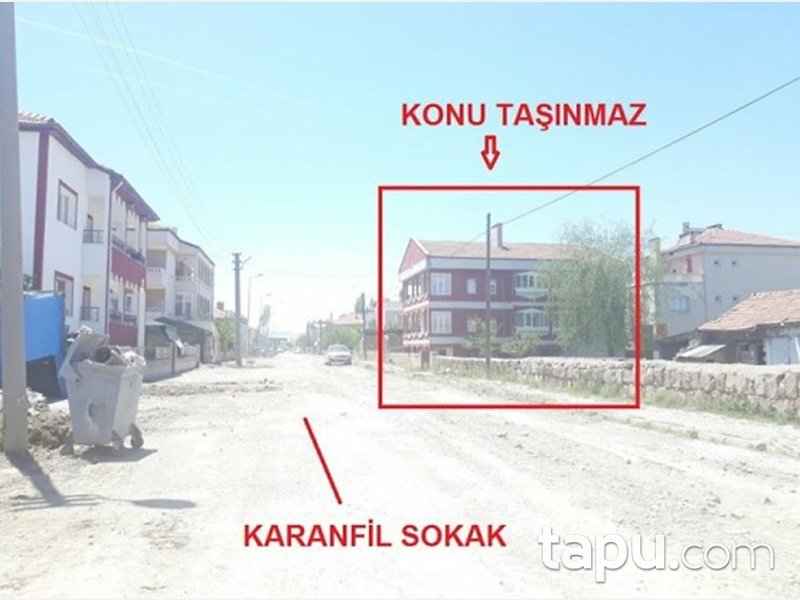 Sivas Şarkışla Yıldırım Mahallesinde 3 Katlı Bina
