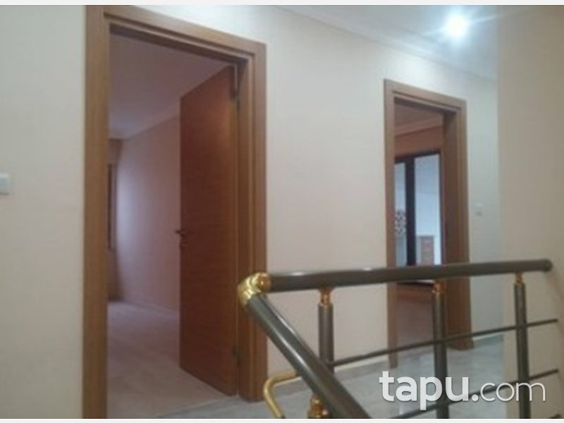Kırklareli Karakaş Mahallesinde 195 m2 Çatı Piyesli Daire