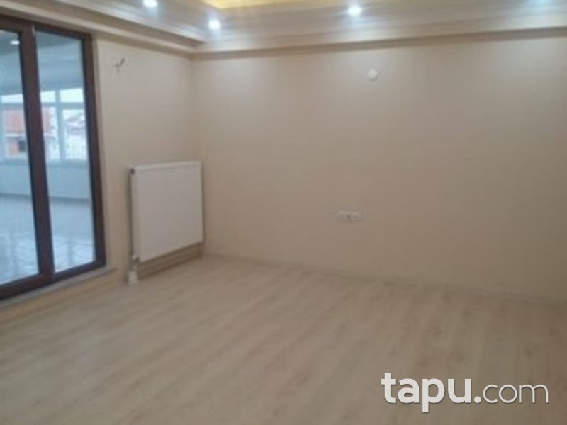 Kırklareli Karakaş Mahallesinde 195 m2 Çatı Piyesli Daire