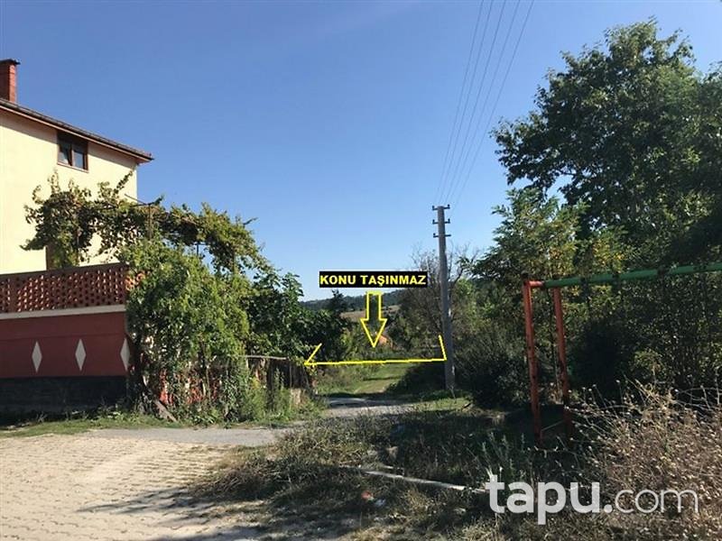 Kütahya Emet Yenice Köyünde Kargir Ev ve Ahır