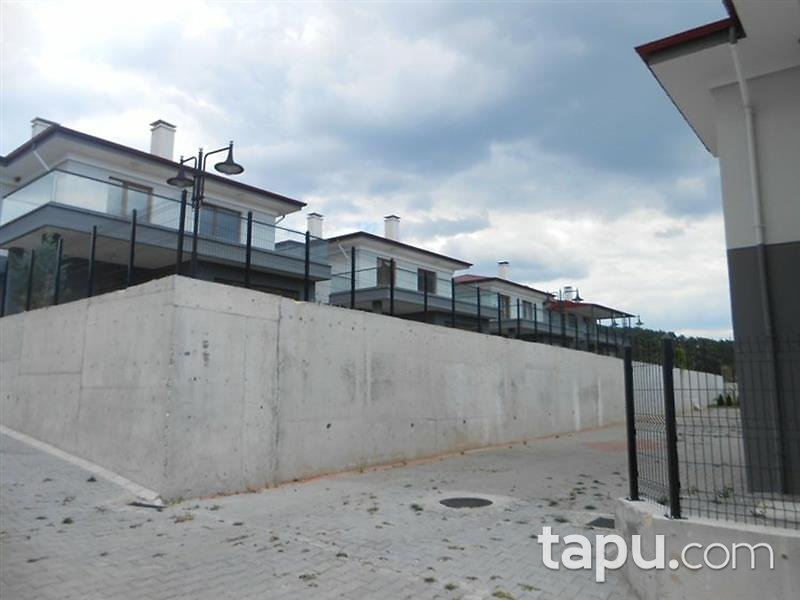 Ankara Çamlıdere Kayabaşı Mahallesi Aden Çamlıdere Konaklarında Villa