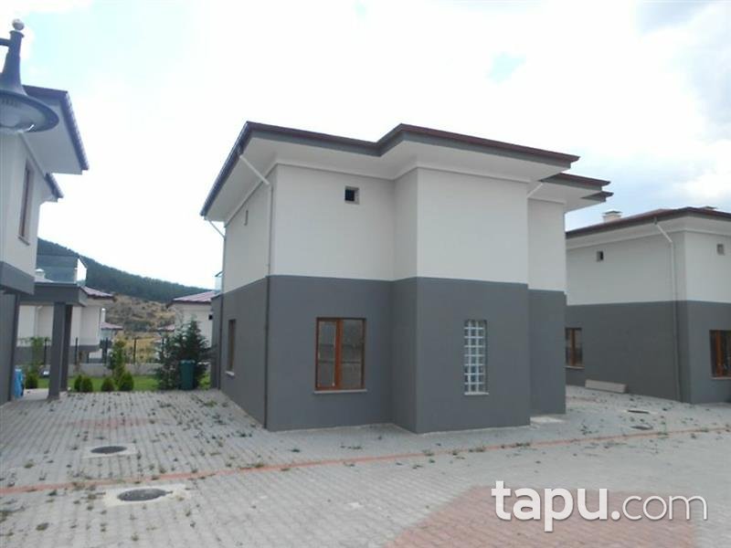 Ankara Çamlıdere Kayabaşı Mahallesi Aden Çamlıdere Konaklarında Villa