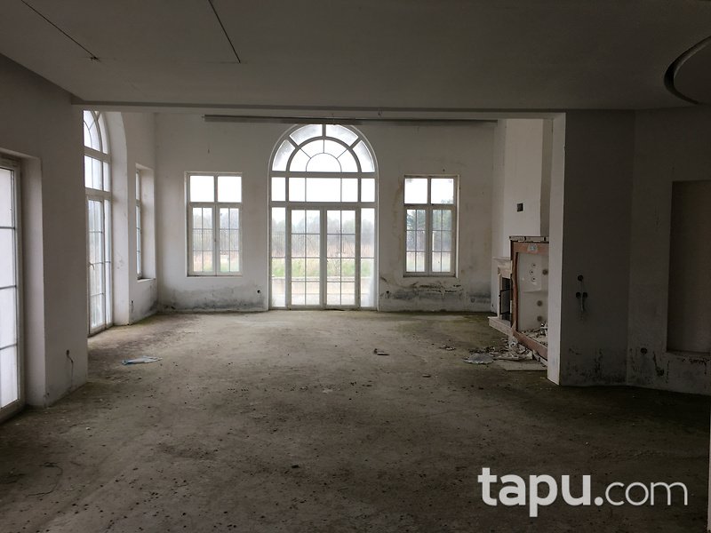 İstanbul Büyükçekmece Karaağaç Mahallesinde 7+1 Villa