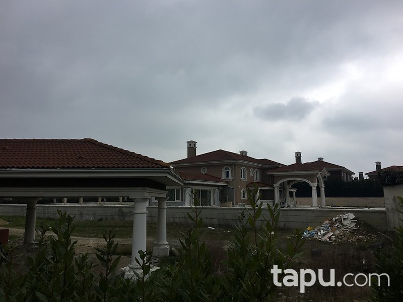 İstanbul Büyükçekmece Karaağaç Mahallesinde 7+1 Villa