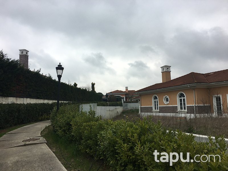 İstanbul Büyükçekmece Karaağaç Mahallesinde 7+1 Villa