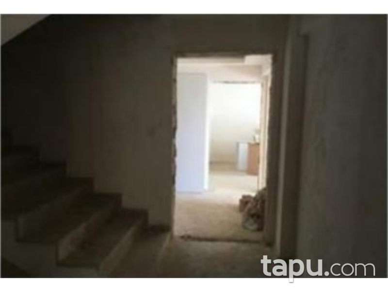İzmir Torbalı Torbalı Mahallesi Gökdağ Sitesinde 3+1 Natamam Daire