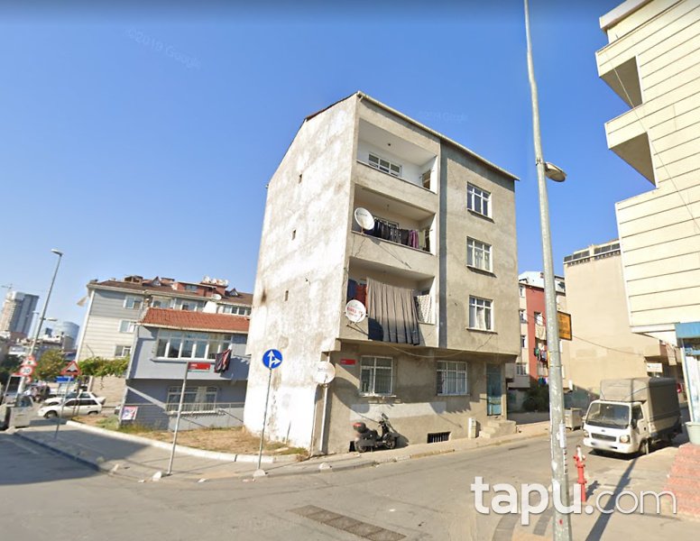 Bağcılar Kemalpaşa Mahallesi'nde 473/2400 Hisseli 2 Adet Bina