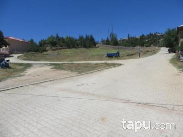 Adana Tufanbeyli Cumhuriyet Mahallesinde 793 m2 İmarlı Arsa