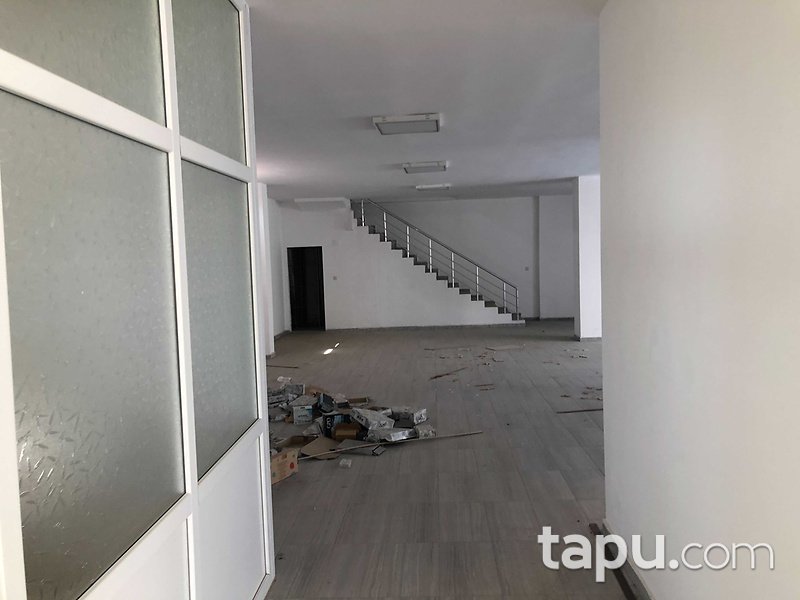 Osmaniye Bahçe Cumhuriyet Mahallesinde 275 m2 Dükkan