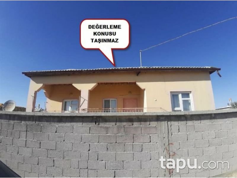 Konya Karapınar Cumhuriyet Mahallesinde 230 m2 Bina