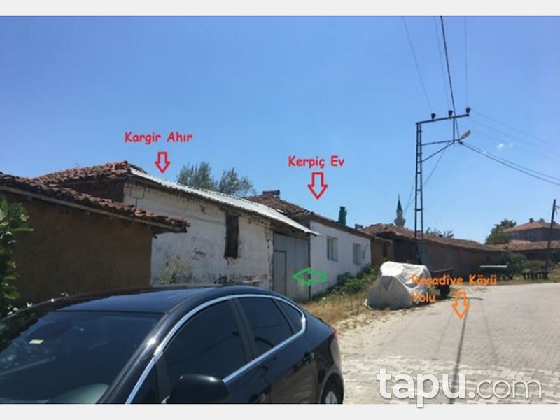 Balıkesir Susurluk'ta 165 m2 Bahçeli Köy Evi