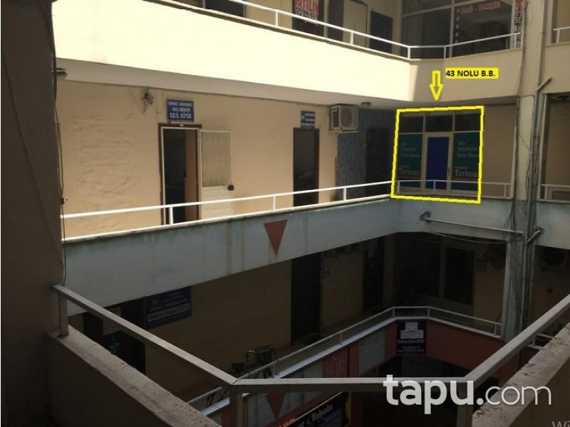 Tarsus Şehit Cengiz Topel Caddesi Baltalı İşhanı'nda Büro