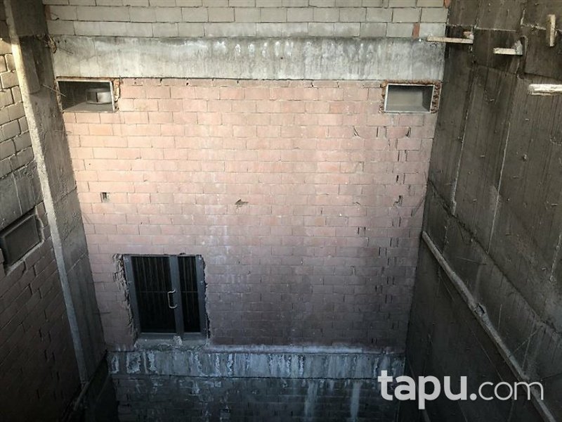 Van İpekyolu Vali Mithat Bey Mahallesi'nde 540 m2 Depo/Garaj