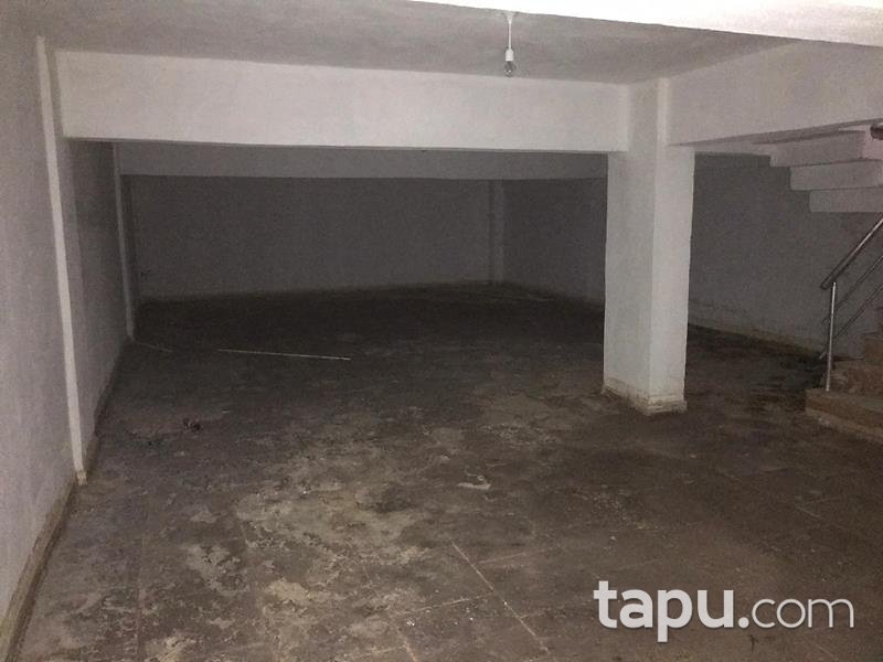 Çanakkale Ezine Camikebir Mahallesi'nde 370 m2 Depolu Dükkan