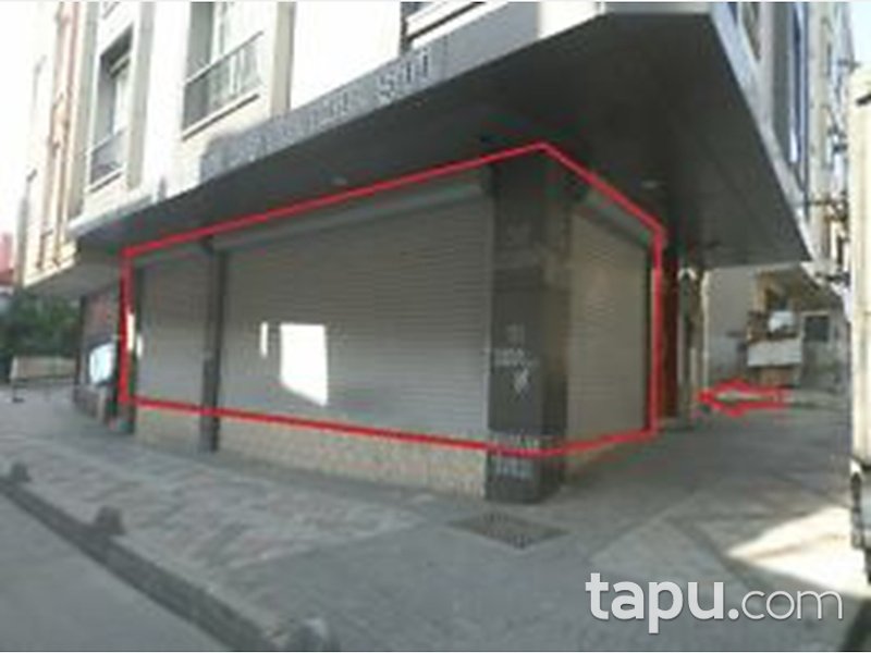 İstanbul Bağcılar Hürriyet Caddesi'nde İskanlı 64 m2 Depolu Dükkan