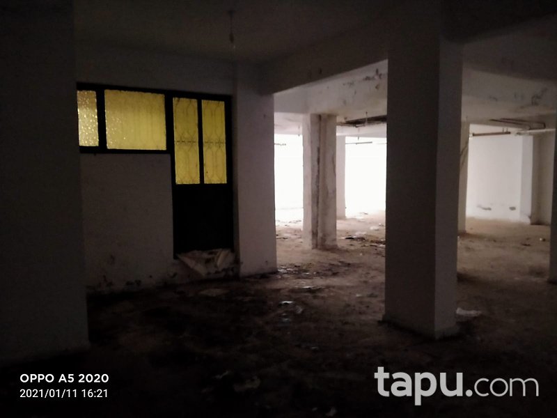 Bilecik Merkez Ertuğrul Gazi Mahallesi'nde İskanlı 202m2 Depo