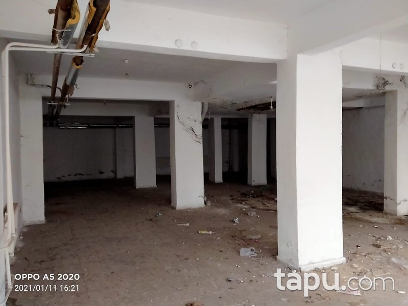 Bilecik Merkez Ertuğrul Gazi Mahallesi'nde İskanlı 202m2 Depo