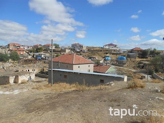 Kayseri Pınarbaşı'nda İki Adet Kerpiç Ev