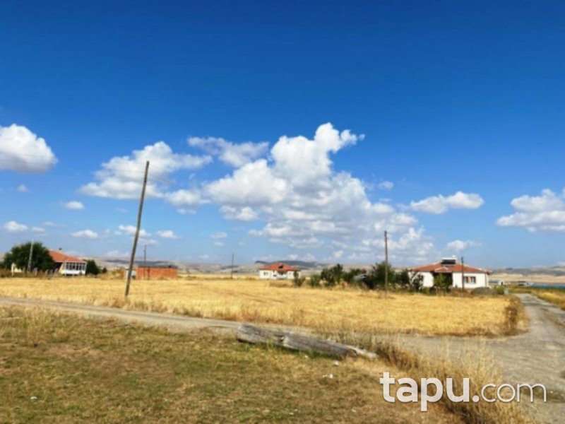 Sivas Altınyayla Rıfatöçten Mahallesi'nde 3+1 173 m2 Ev ve Arsası
