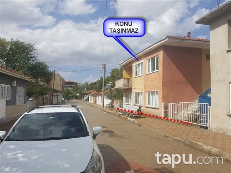 Balıkesir Manyas Yeni Mahallesi'nde Bahçeli Kagir Ev ve Arsası