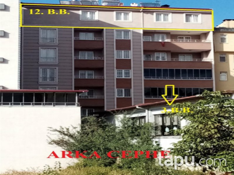 Kars Kağızman Şahindere Mahallesi'nde 3+1 165 m2 İskanlı Teraslı Daire