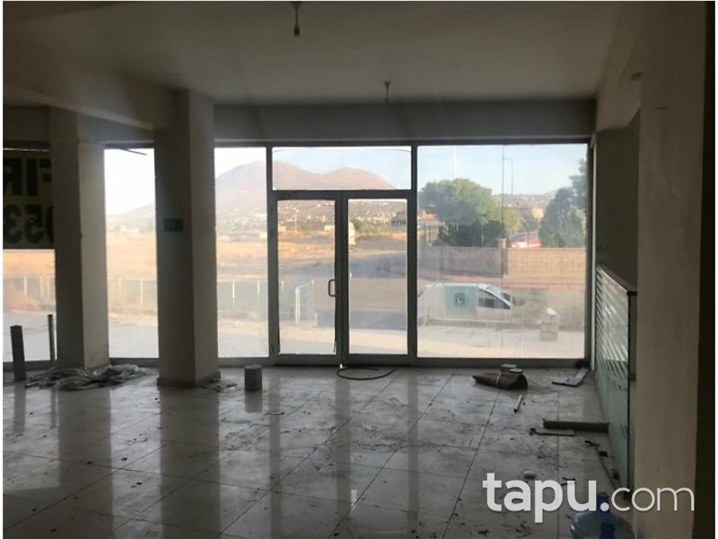 Kayseri Melikgazi Esenyurt Mahallesi'nde İskanlı 365 m2 Depolu Dükkan