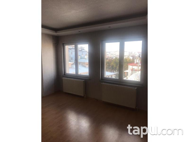 Sivas Merkez Çarşıbaşı Mahallesi'nde İskanlı 3+1 Daire