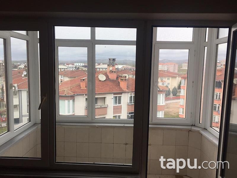 Kırklareli Merkez Cumhuriyet Mahallesi'nde 3+1 105 m2 İskanlı Daire