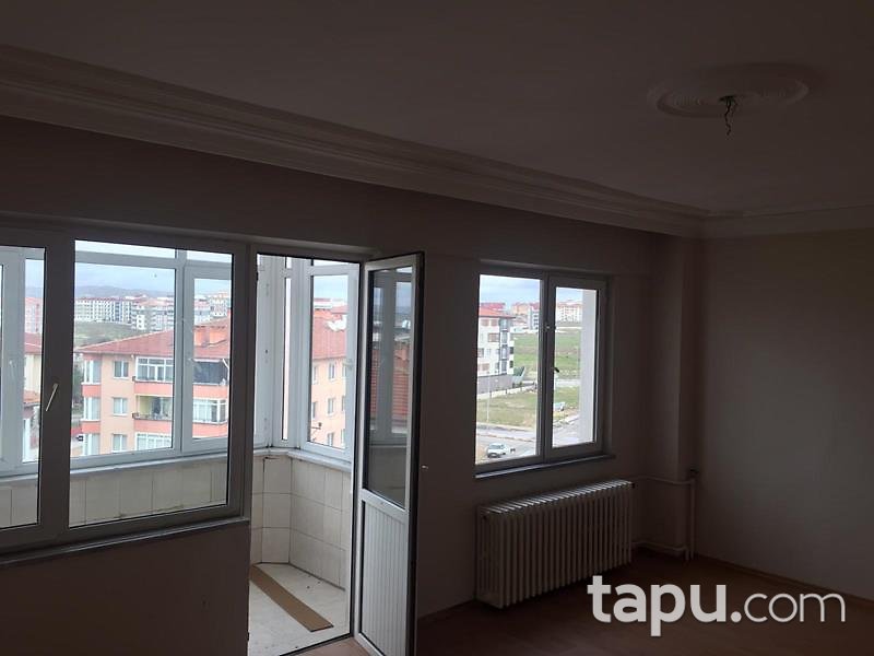 Kırklareli Merkez Cumhuriyet Mahallesi'nde 3+1 105 m2 İskanlı Daire