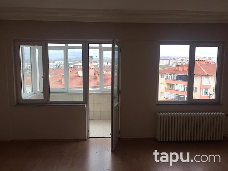 Kırklareli Merkez Cumhuriyet Mahallesi'nde 3+1 105 m2 İskanlı Daire