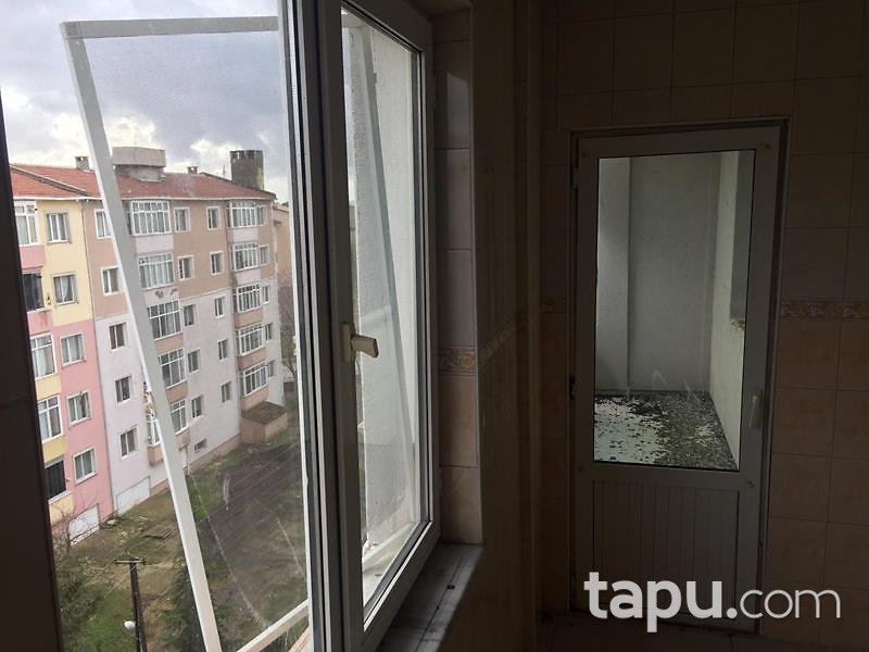 Kırklareli Merkez Cumhuriyet Mahallesi'nde 3+1 105 m2 İskanlı Daire
