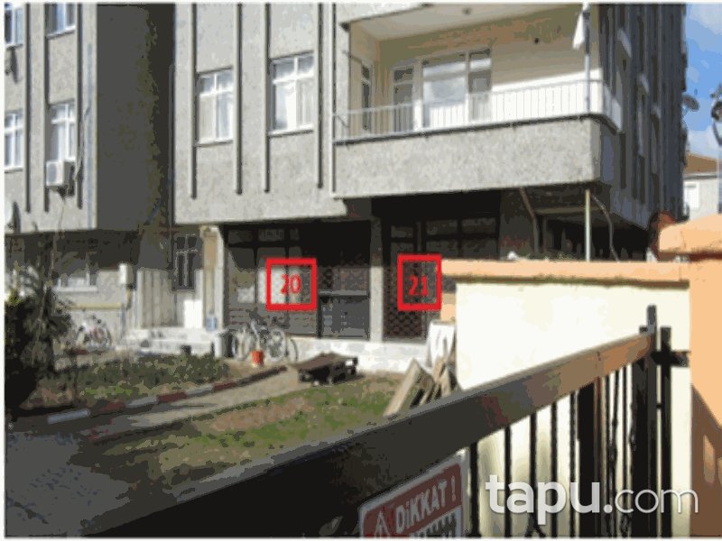 Sakarya Karasu Aziziye Mahallesi'nde 34 m2 İskanlı Dükkan