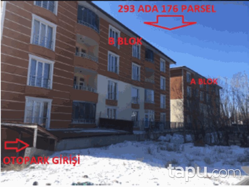 Kars Merkez Şehitler Mahallesi'nde 3+1 154 m2 Daire