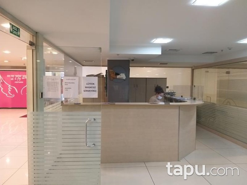 İstanbul Şişli Polat Plaza'da 45 m2 İskanlı Dükkan