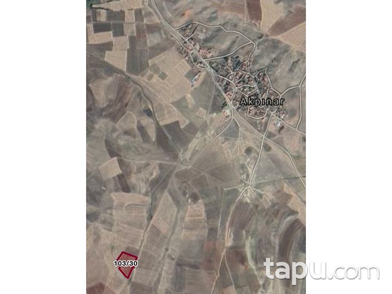 Çorum Sungurlu Akpınar Mahallesi'nde 11300 m2 Tarla