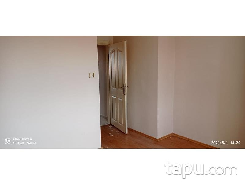 Kırklareli Merkez Cumhuriyet Mahallesi'nde 3+1 105 m2 İskanlı Daire